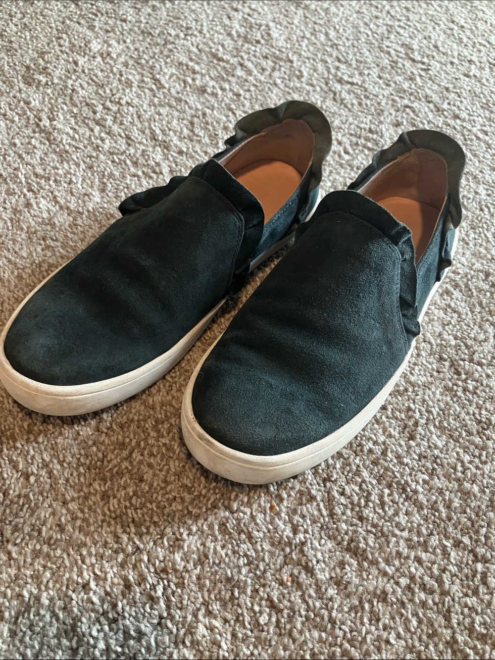 KATE SPADE NEW YORK LILLY RUFFLE SUEDE LEATHER SLIP ON SNEAKER INK NAVY BLUE